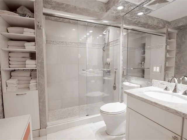 9801 Collins Ave # 15H, Bal Harbour FL 33154