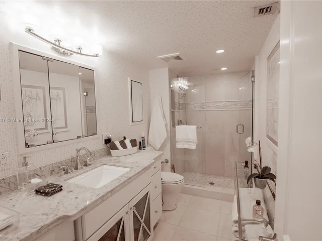 9801 Collins Ave # 15H, Bal Harbour FL 33154