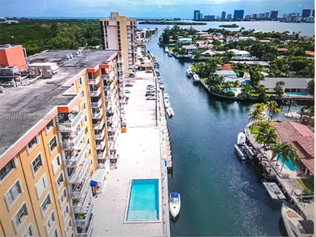 2450 NE 135th St # 1010, North Miami FL 33181