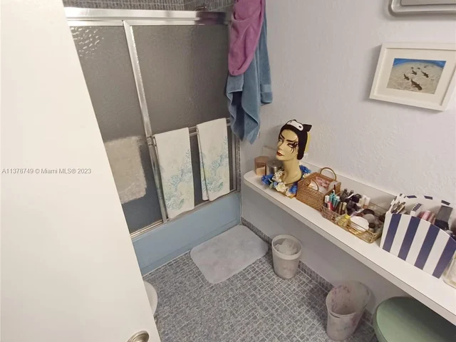 1750 NE 191st St # 1, Miami FL 33179