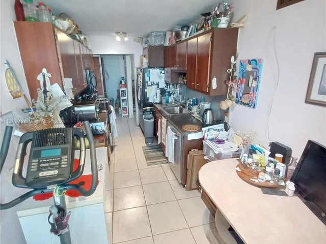 1750 NE 191st St # 1, Miami FL 33179