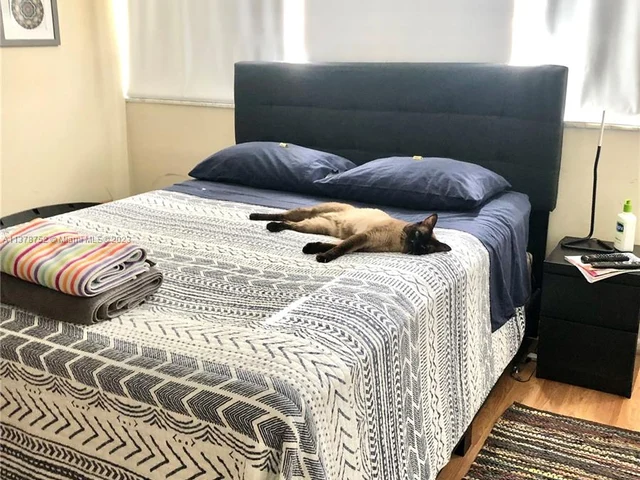 1880 S Ocean Dr # 704, Hallandale Beach FL 33009