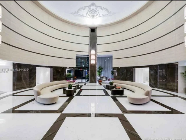 300 S Pointe Dr # 1901, Miami Beach FL 33139