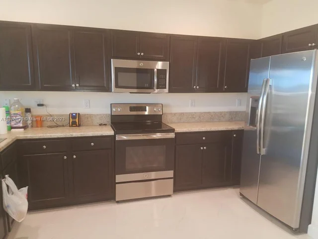 11425 SW 253rd St # 11425, Homestead FL 33032