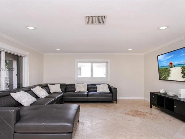 1254 Harrison St # 1254, Hollywood FL 33019