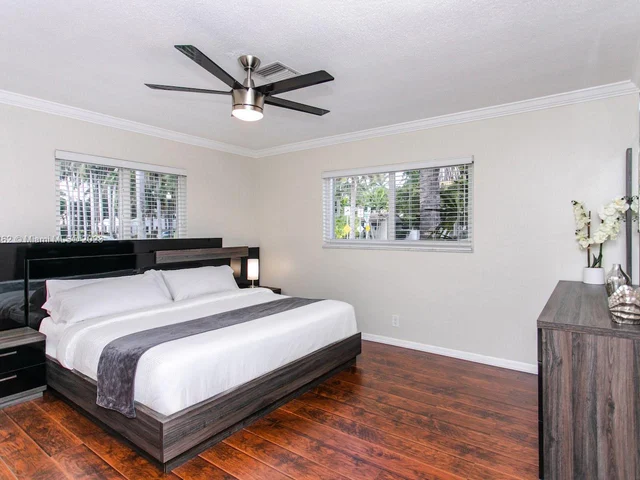 1254 Harrison St # 1254, Hollywood FL 33019