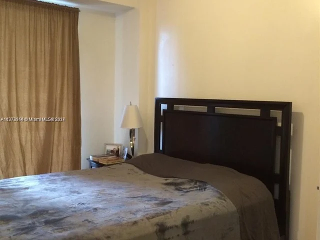 19900 E Country Club Dr # 718, Aventura FL 33180