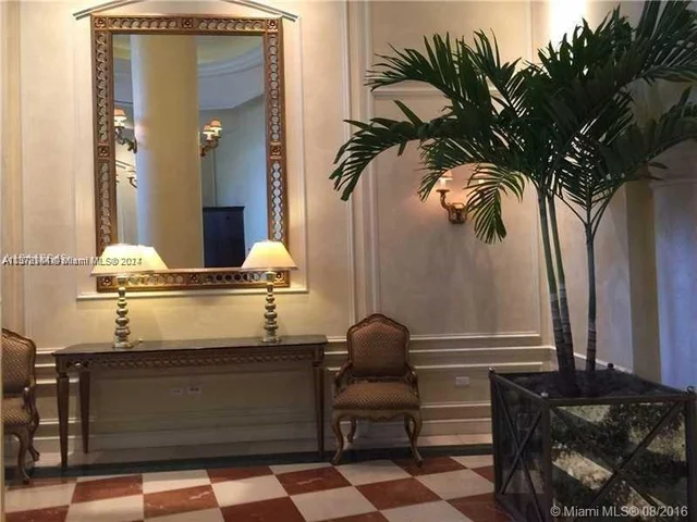 19900 E Country Club Dr # 718, Aventura FL 33180