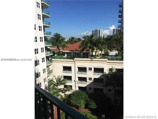 19900 E Country Club Dr # 718, Aventura FL 33180