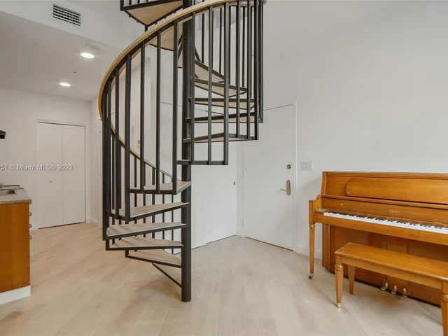 20165 NE 39th Pl # 303, Aventura FL 33180