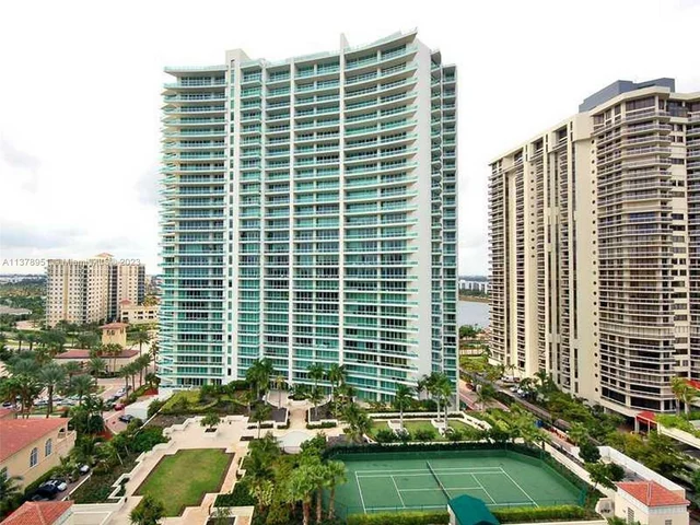 20165 NE 39th Pl # 303, Aventura FL 33180