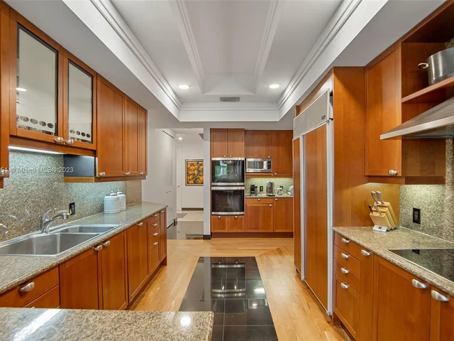 20165 NE 39th Pl # 303, Aventura FL 33180