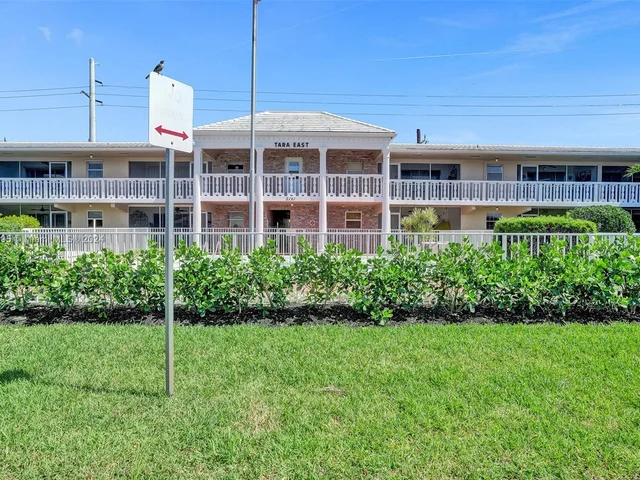 2141 NE 68th St # 108, Fort Lauderdale FL 33308