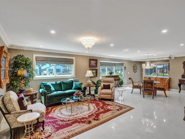 2141 NE 68th St # 108, Fort Lauderdale FL 33308