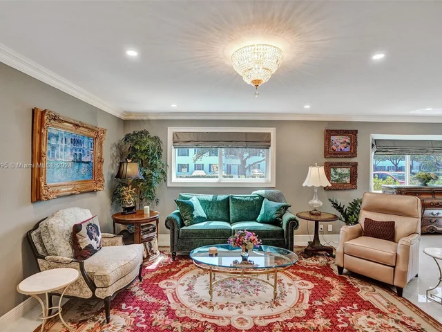 2141 NE 68th St # 108, Fort Lauderdale FL 33308