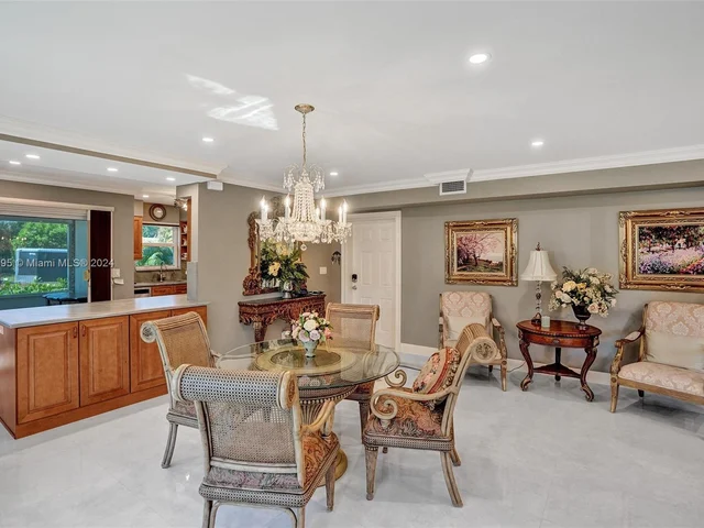 2141 NE 68th St # 108, Fort Lauderdale FL 33308