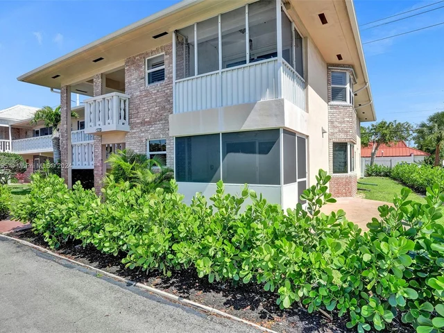 2141 NE 68th St # 108, Fort Lauderdale FL 33308