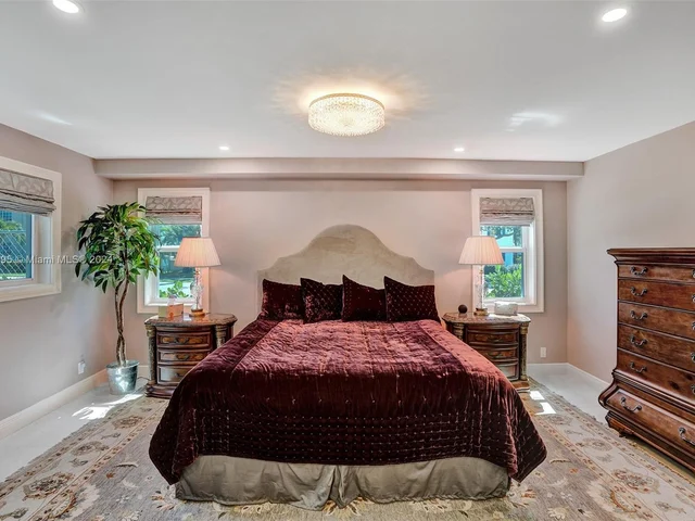 2141 NE 68th St # 108, Fort Lauderdale FL 33308