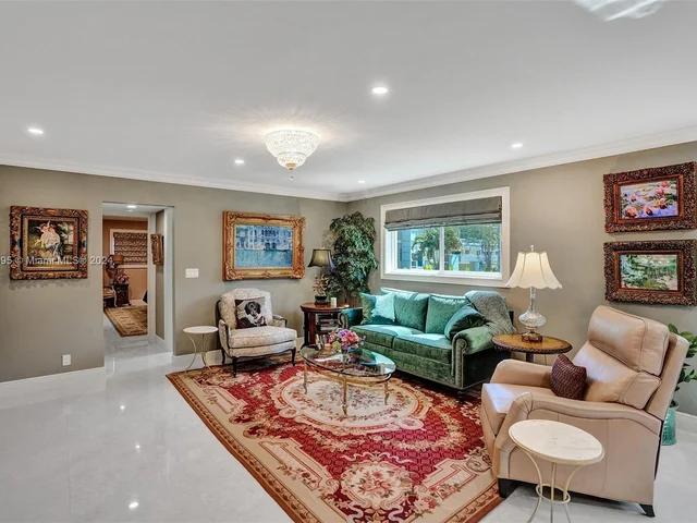 2141 NE 68th St # 108, Fort Lauderdale FL 33308