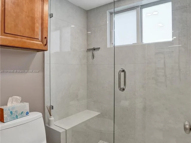 2141 NE 68th St # 108, Fort Lauderdale FL 33308