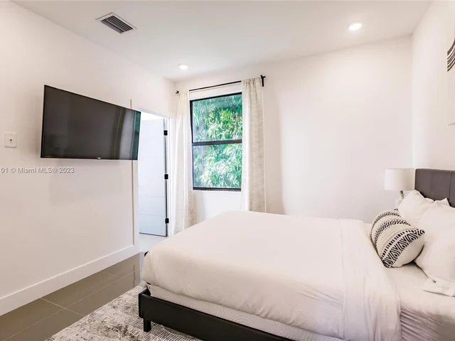 3645 SW 3rd St, Miami FL 33135