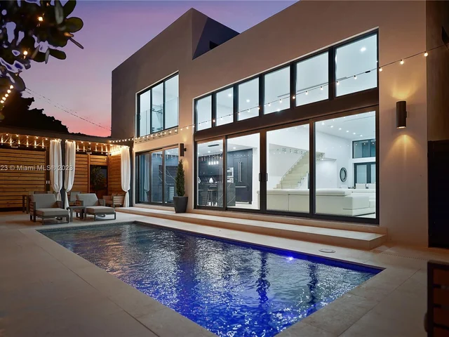 741 NE 80th St, Miami FL 33138