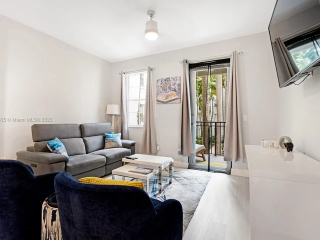 533 NE 3rd Ave # 229, Fort Lauderdale FL 33301