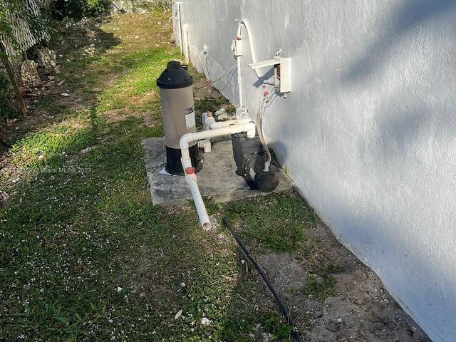 16018 NE 9th Pl, North Miami Beach FL 33162