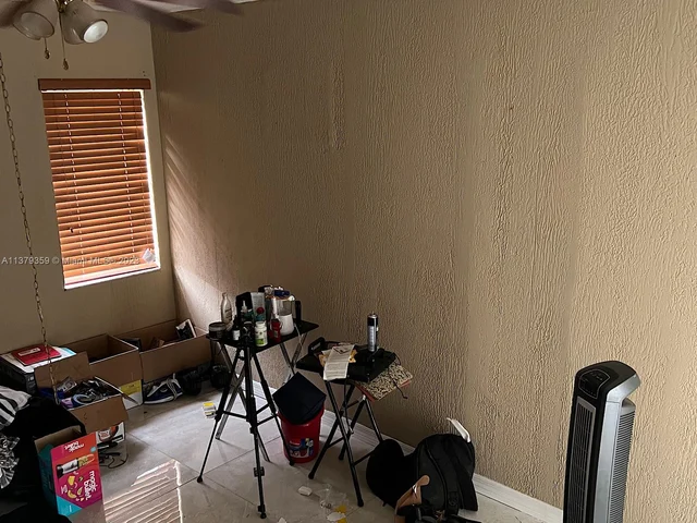 16018 NE 9th Pl, North Miami Beach FL 33162