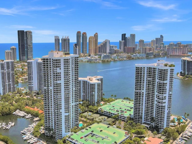 3500 Mystic Pointe Dr # 2605, Aventura FL 33180