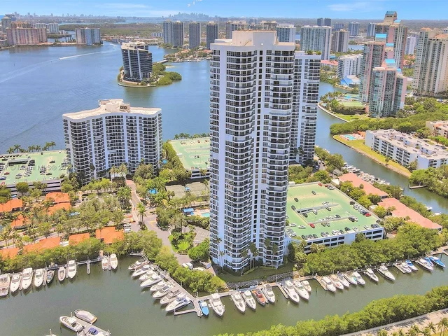 3500 Mystic Pointe Dr # 2605, Aventura FL 33180