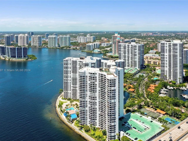 3500 Mystic Pointe Dr # 2605, Aventura FL 33180