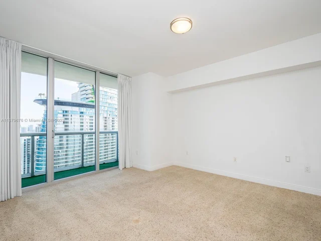 475 Brickell Ave # 5115, Miami FL 33131