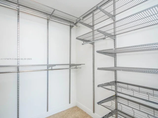 475 Brickell Ave # 5115, Miami FL 33131