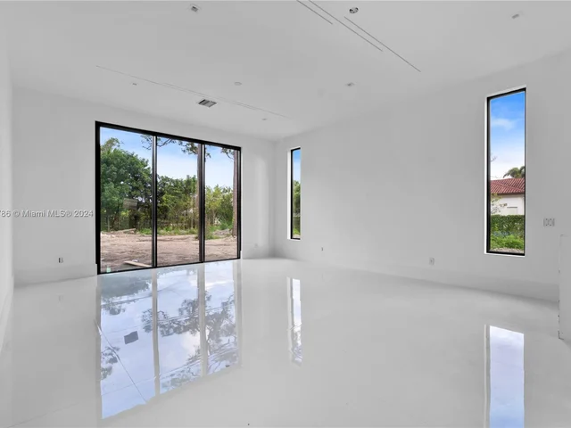 6482 NW 65th Way, Parkland FL 33067