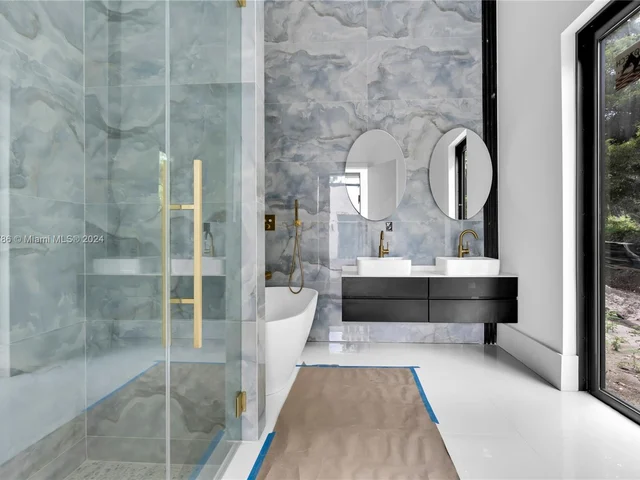 6482 NW 65th Way, Parkland FL 33067