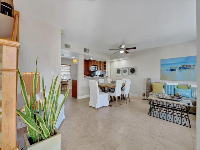 345 Virginia St # 6, Hollywood FL 33019