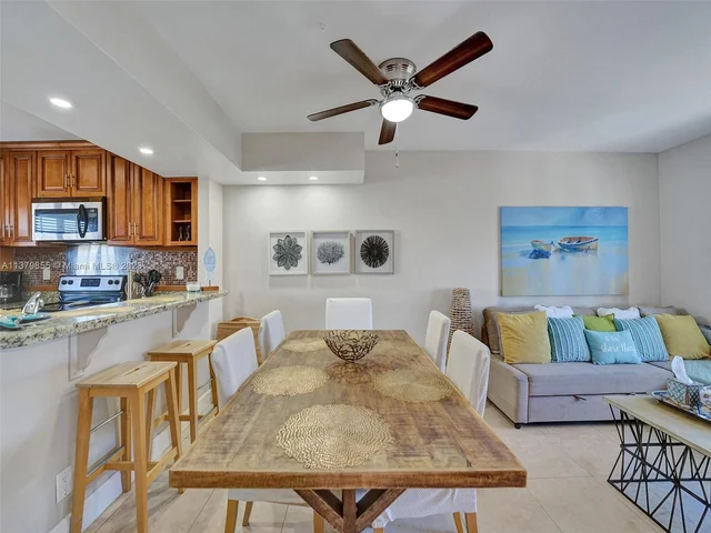 345 Virginia St # 6, Hollywood FL 33019