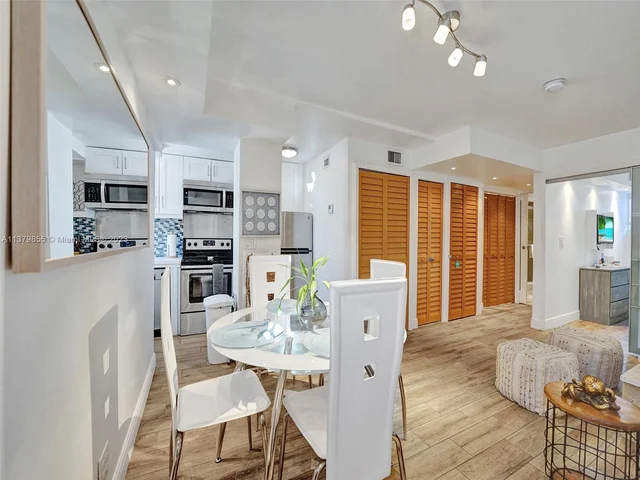 345 Virginia St # 6, Hollywood FL 33019