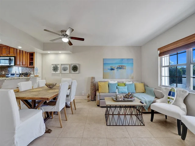 345 Virginia St # 6, Hollywood FL 33019