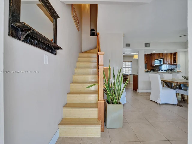 345 Virginia St # 6, Hollywood FL 33019