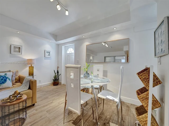 345 Virginia St # 6, Hollywood FL 33019