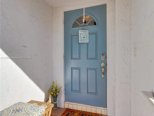 345 Virginia St # 6, Hollywood FL 33019