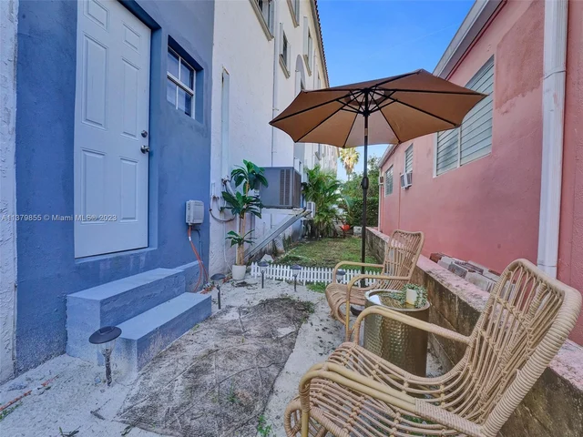 345 Virginia St # 6, Hollywood FL 33019