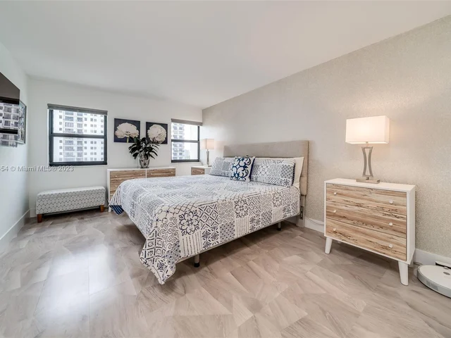 1201 S Ocean Dr # 1105N, Hollywood FL 33019