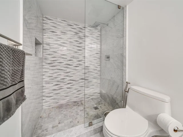 1201 S Ocean Dr # 1105N, Hollywood FL 33019