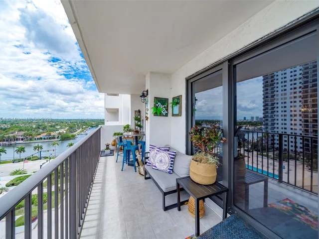 1201 S Ocean Dr # 1105N, Hollywood FL 33019