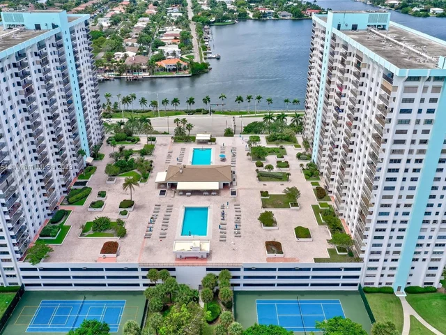 1201 S Ocean Dr # 1105N, Hollywood FL 33019