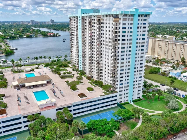 1201 S Ocean Dr # 1105N, Hollywood FL 33019