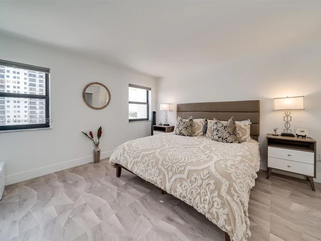 1201 S Ocean Dr # 1105N, Hollywood FL 33019